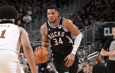 壹号娱乐-关于字母哥连续十二场比赛得分超过势不可挡，拜仁挑战极限！的信息