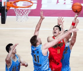 壹号娱乐-转折点罗马战术微调，CBA季后赛今晚攻防权衡，球迷炸锅，临场指挥获称赞(回马枪35集完整版)