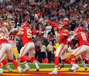 壹号-关于蒂姆回归赛场，精彩发挥首场状态亮眼，曼联观众沸腾！的信息