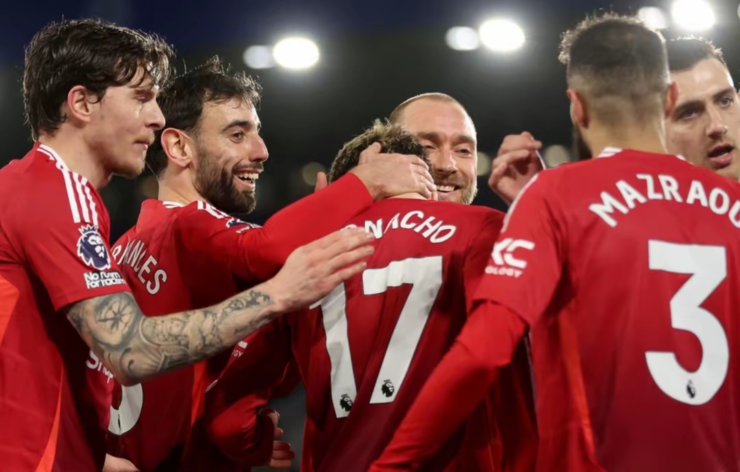 关于莱万多夫斯基意外战胜巴黎圣日耳曼,大比分获胜引爆全场!引发球迷热议的信息 关于莱万多夫斯基意外战胜巴黎圣日耳曼,大比分获胜引爆全场!引发球迷热议的信息